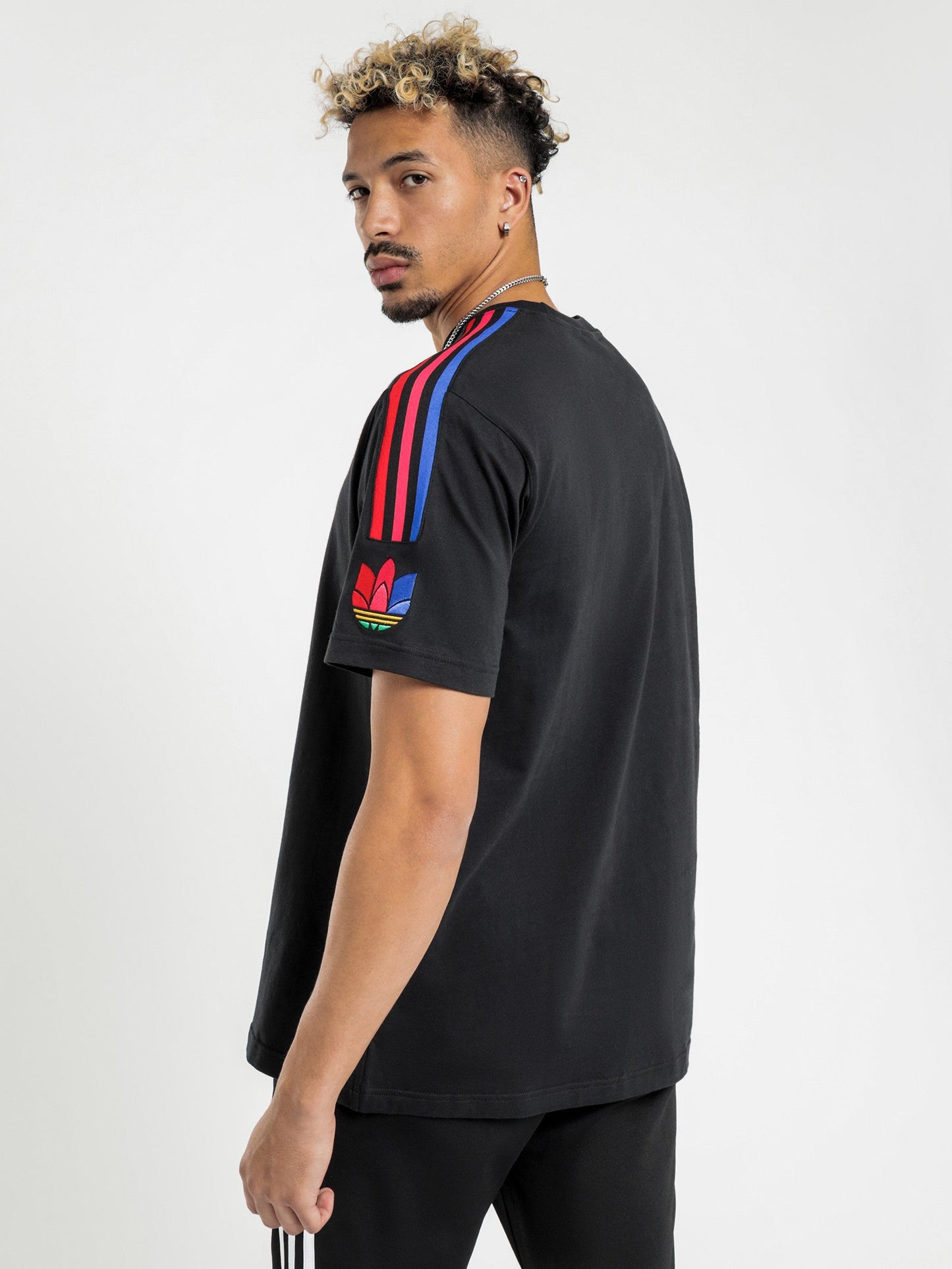 Áo Thun adidas Adicolor 3D Trefoil 3-Stripes Tee - Black GE0836