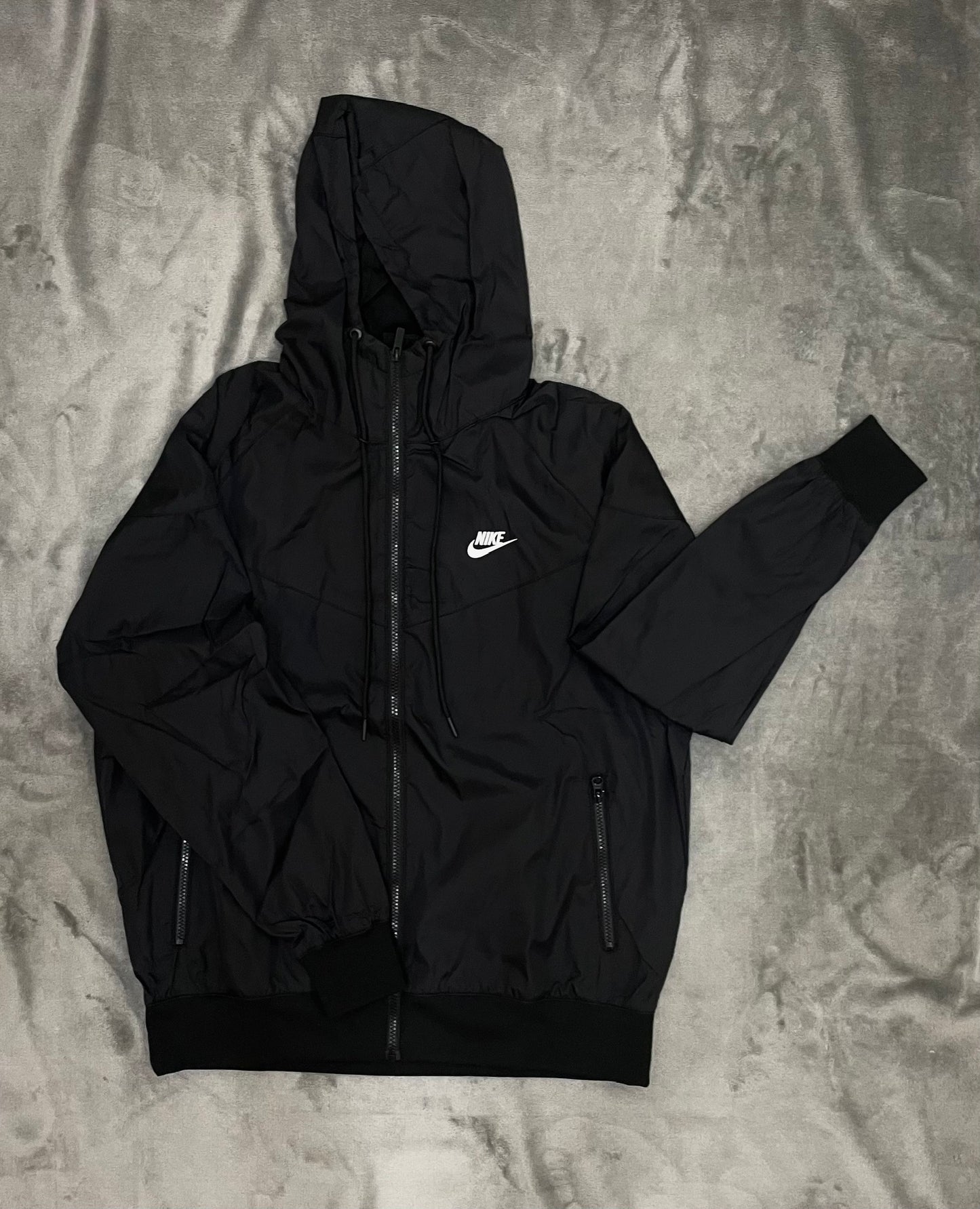 Áo Khoác Dù Nike Sportswear Windrunner AR2192-010